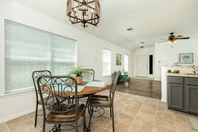 1111 Lasso Ct, Alvin, TX 77511 - photo 5