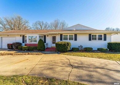 1510 Rutledge Dr, Lincoln, IL 62656 - photo 2