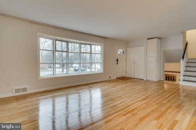 4223 San Juan Dr, Fairfax, VA 22030 - photo 5