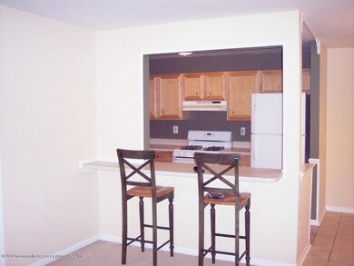 404 Wedgewood Cir, Belford, NJ 07718 - photo 6