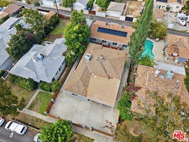 18149 Welby Way, Reseda, CA 91335 - photo 4