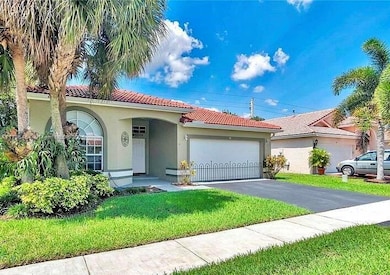 38 Gables Blvd, Weston, FL 33326 - photo 3