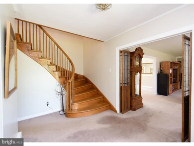 817 Crum Creek Rd, Springfield, PA 19064 - photo 4