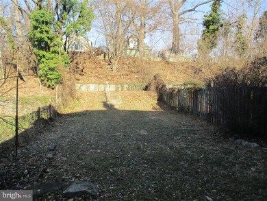 4216 Diller Ave, Baltimore, MD 21206 - photo 2