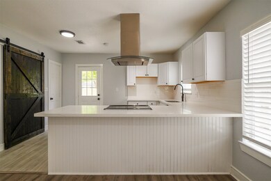 6812 Sidney St, Houston, TX 77021 - photo 5