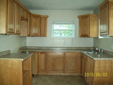 2810 E 16th St, Muncie, IN 47302 - photo 5