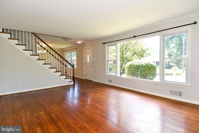 6628 Moly Dr, Falls Church, VA 22046 - photo 7