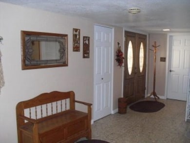 1621 Lomaland Dr, El Paso, TX 79935 - photo 4