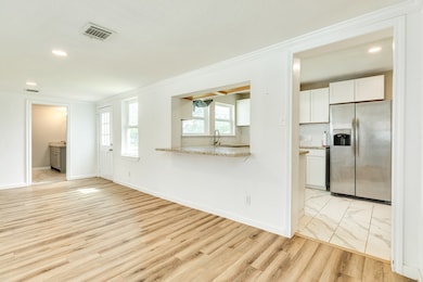 Beautifully remodeled kitchen with eat-in bar