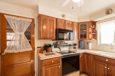 10 Avenue B, Rensselaer, NY 12144 - photo 5