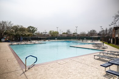 14313 Still Meadow Dr, Houston, TX 77079 - photo 4