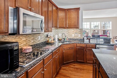 1792 Marfield Ct, Woodbridge, VA 22191 - photo 7