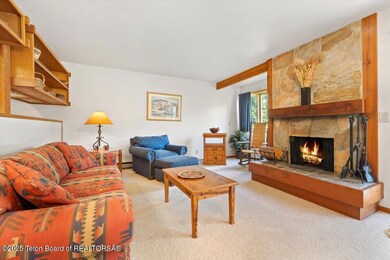 07-3705 N Teton Dr-7