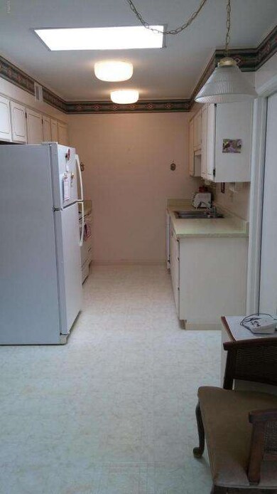 17673 N Del Webb Blvd, Sun City, AZ 85373 - photo 5