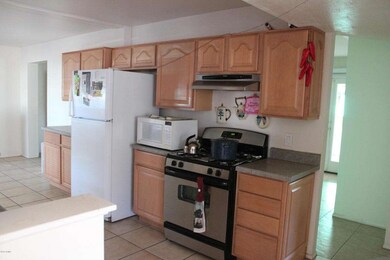 4714 N 50th Dr, Phoenix, AZ 85031 - photo 4