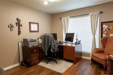 222 Mayfair Cir, Wharton, TX 77488 - photo 4