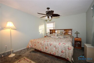 4610 Edgemont Rd, Toledo, OH 43611 - photo 4