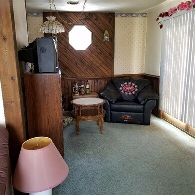 Sitting area off living room