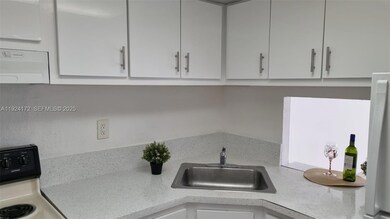 4550 NW 9th St unit 719E, Miami, FL 33126 - photo 3