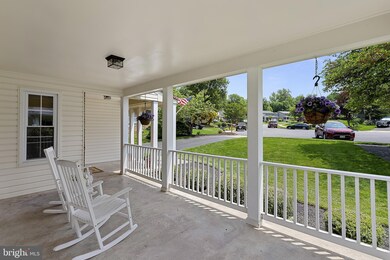 13228 Coralberry Dr, Fairfax, VA 22033 - photo 6