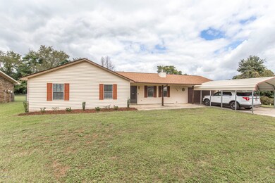 225 Sentry Oaks Dr, Warner Robins, GA 31093 - photo 4