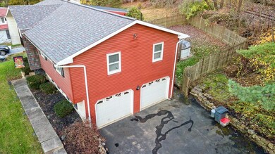 1122 S 10th St, Emmaus, PA 18049 - photo 4