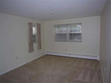 70 Edgelawn Ave unit 2, North Andover, MA 01845 - photo 6