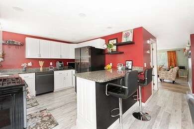 24 Penobscott Cir unit 24, Methuen, MA 01844 - photo 4