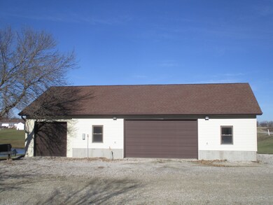 1278 N County Road 1700 E, Villa Grove, IL 61956 - photo 3