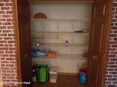 1241 Scotrun Dr, Scotrun, PA 18355 - photo 7