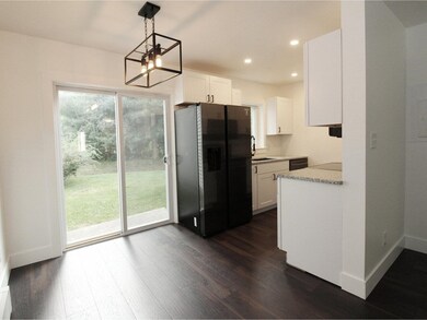 T2 Grandview Dr, Burlington, VT 05403 - photo 2