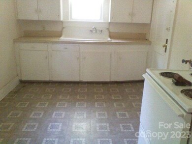 373 Spring St SW unit NULL, Concord, NC 28025 - photo 4