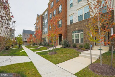 10063 Dorsey Ln, Lanham, MD 20706 - photo 3