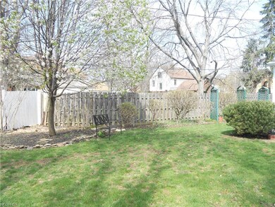 1850 Idlehurst Dr, Euclid, OH 44117 - photo 5