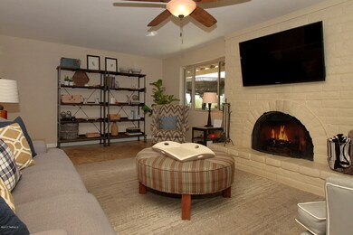 Family Room w/Fireplace