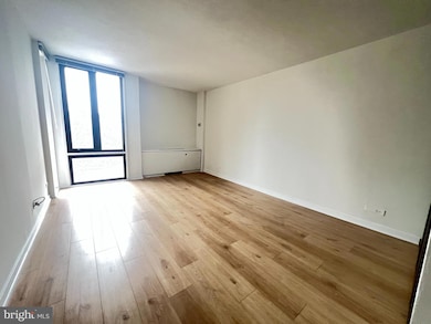 Tiber Island unit W505, Washington, DC 20024 - photo 6