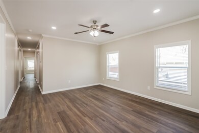 6613 Greenhurst St, Houston, TX 77091 - photo 5