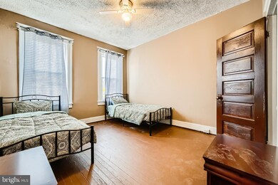 3415 W Franklin St, Baltimore, MD 21229 - photo 7