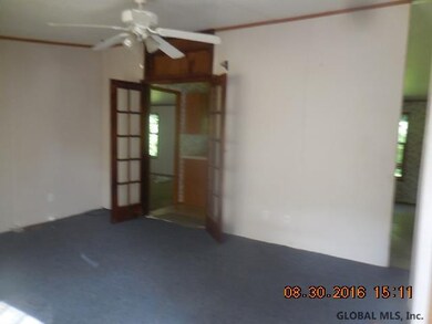 109 Holly Ln, Saratoga Springs, NY 12866 - photo 3