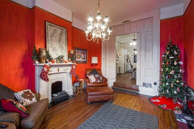 Front right bottom floor unit - Living room