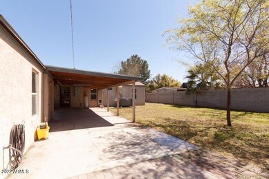 3136 N 22nd St (3 of 12)