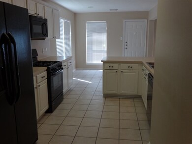 5108 Lockhart Dr, Pearland, TX 77584 - photo 3