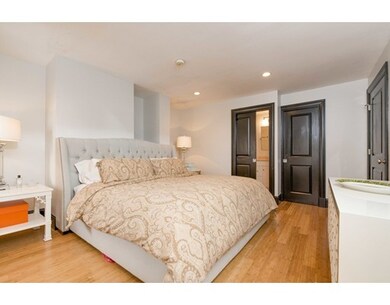 83 Worcester St unit 1, Boston, MA 02118 - photo 6