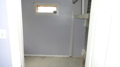 6723 Kittridge St, Houston, TX 77028 - photo 3