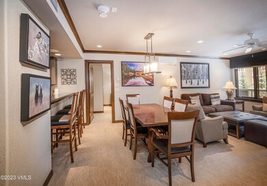 St-James-living_2 bed dr