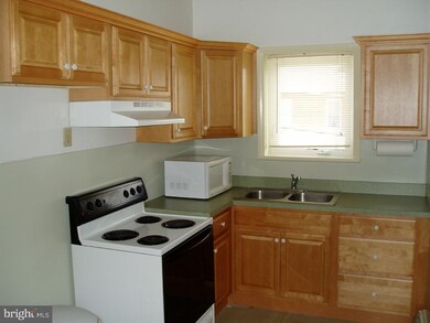 1858 N Main St unit 2, Bechtelsville, PA 19505 - photo 3
