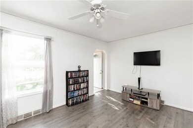 2119 Merle Hay Rd, Des Moines, IA 50310 - photo 5