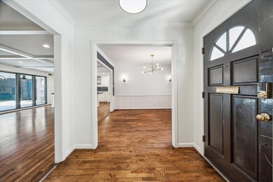 10014 Sugar Hill Dr, Houston, TX 77042 - photo 4