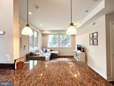 717 Hobart Place NW unit B, Washington, DC 20001 - photo 4