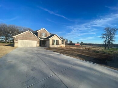 408 Guadeloupe Ln, Springtown, TX 76082 - photo 3